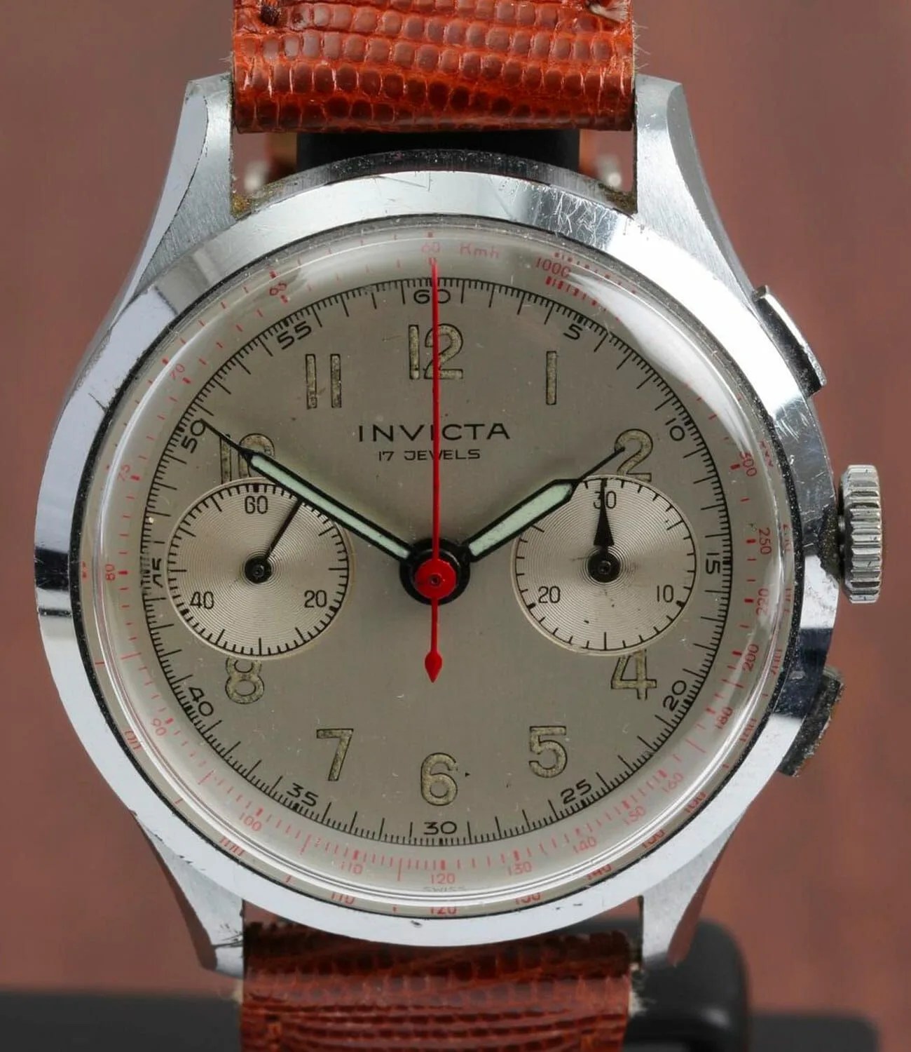 Invicta-Two-Register-Chronograph-gear-patrol