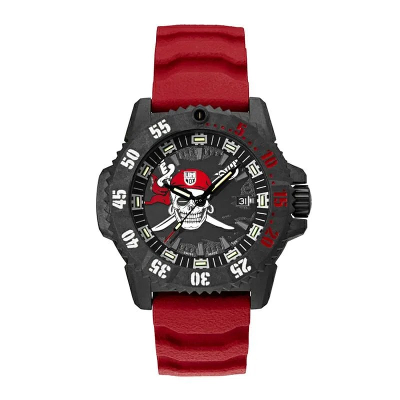 LUMINOX-gear-patrol-jolly