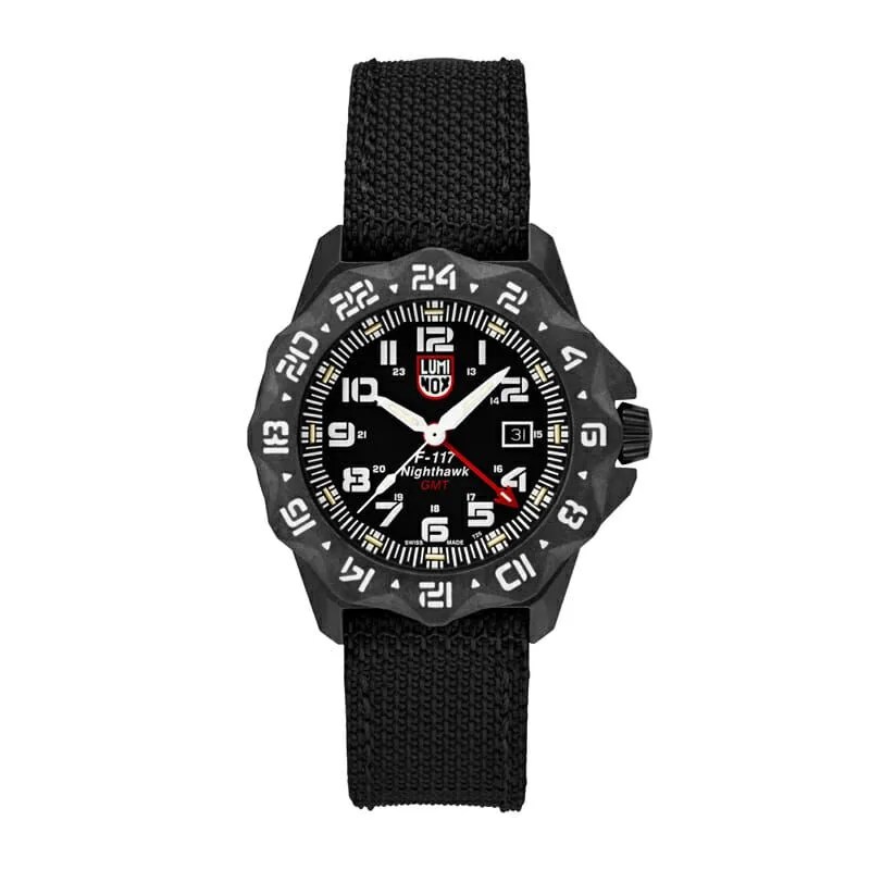 LUMINOX-gear-patrol-night-hawk