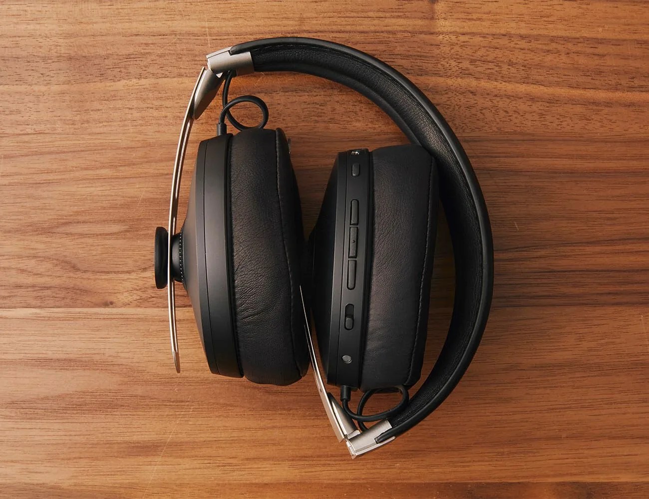 Sennheisers-Noise-Canceling-Headphones-Are-a-Beautiful-Blend-of-Old-and-New-Gear-Patrol-inline-2