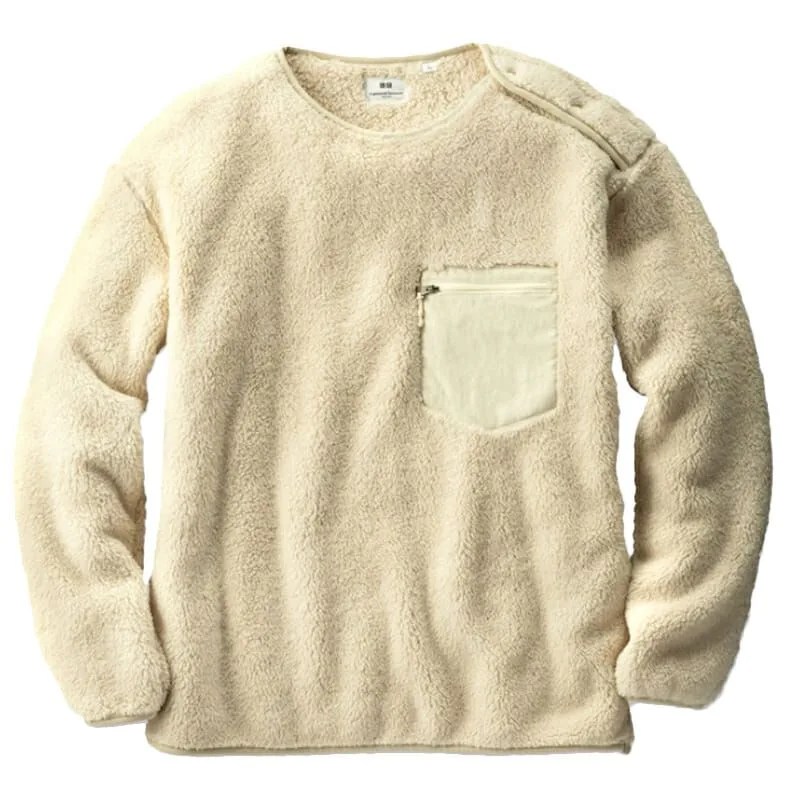 Uniqlo-EG-Pullover-gear-patrol-beige