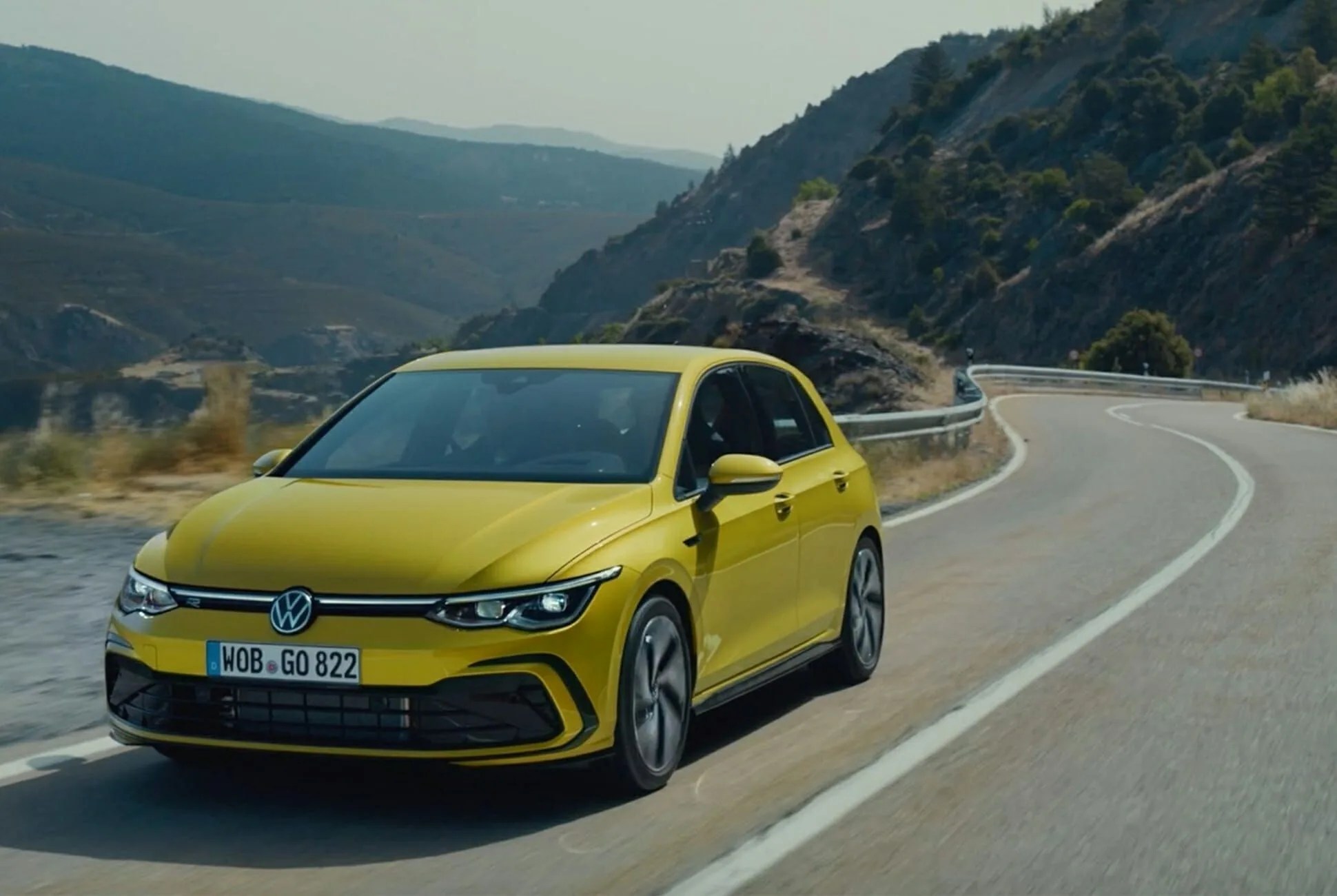 VW-Golf-8-gear-patrol-full-lead