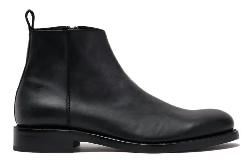 Wolverine-Montague-gear-patrol-black
