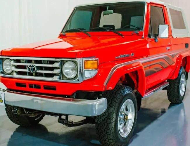 1993-Toyota-Land-Cruiser-FZJ73-gear-patrol-feature