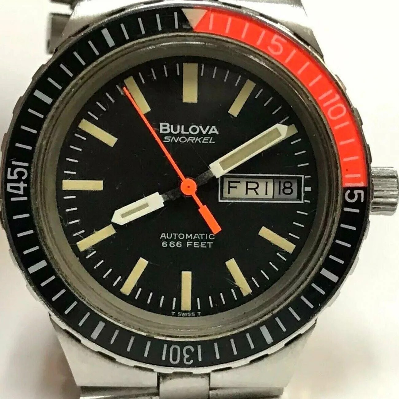3-Affordable-Vintage-Watches-from-Historical-American-Brands-Bulova-Snorkel-Devil-Diver