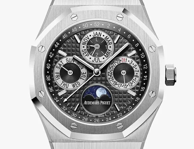 Audemars-Piguet-Royal-Oak-Perpetual-Calendar-In-Platinum-gear-patrol-feature