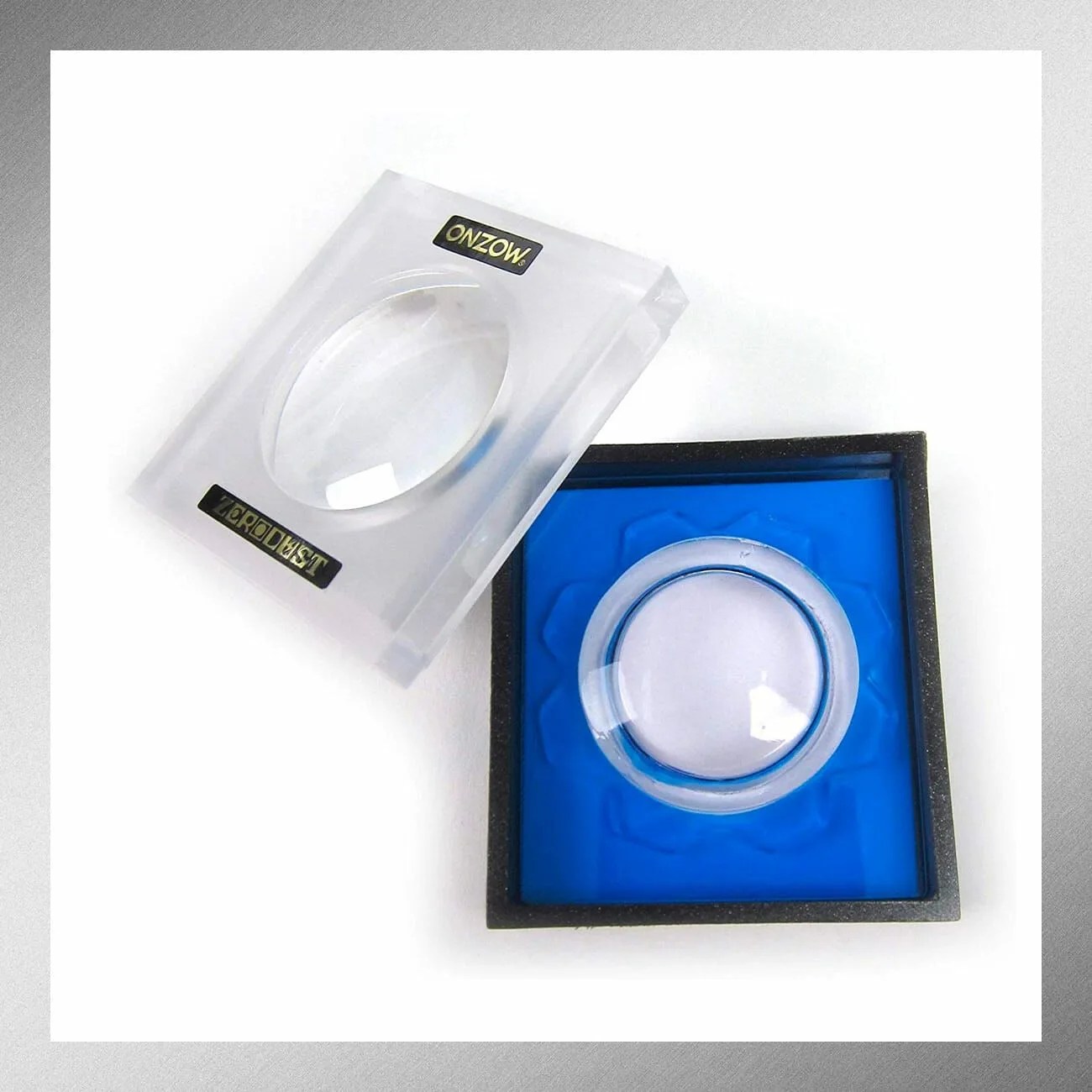 Gifts-for-the-Music-Lover-gear-patrol-Onzow-Zerodust-Stylus-Cleaner