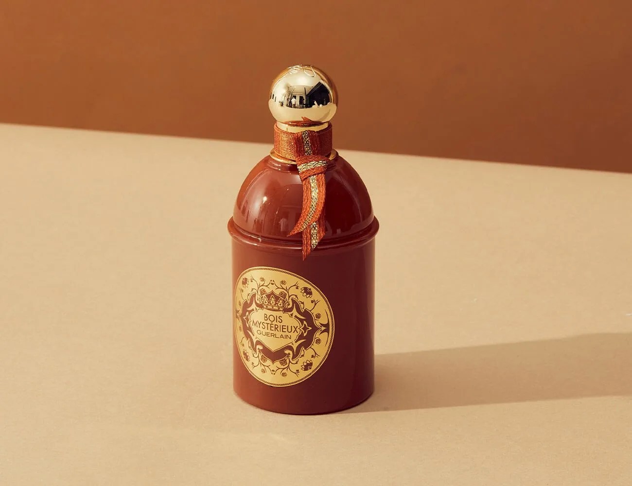 Guerlain-Les-Absolus-DOrient-Bois-Mysterieux-EDP-Gear-Patrol