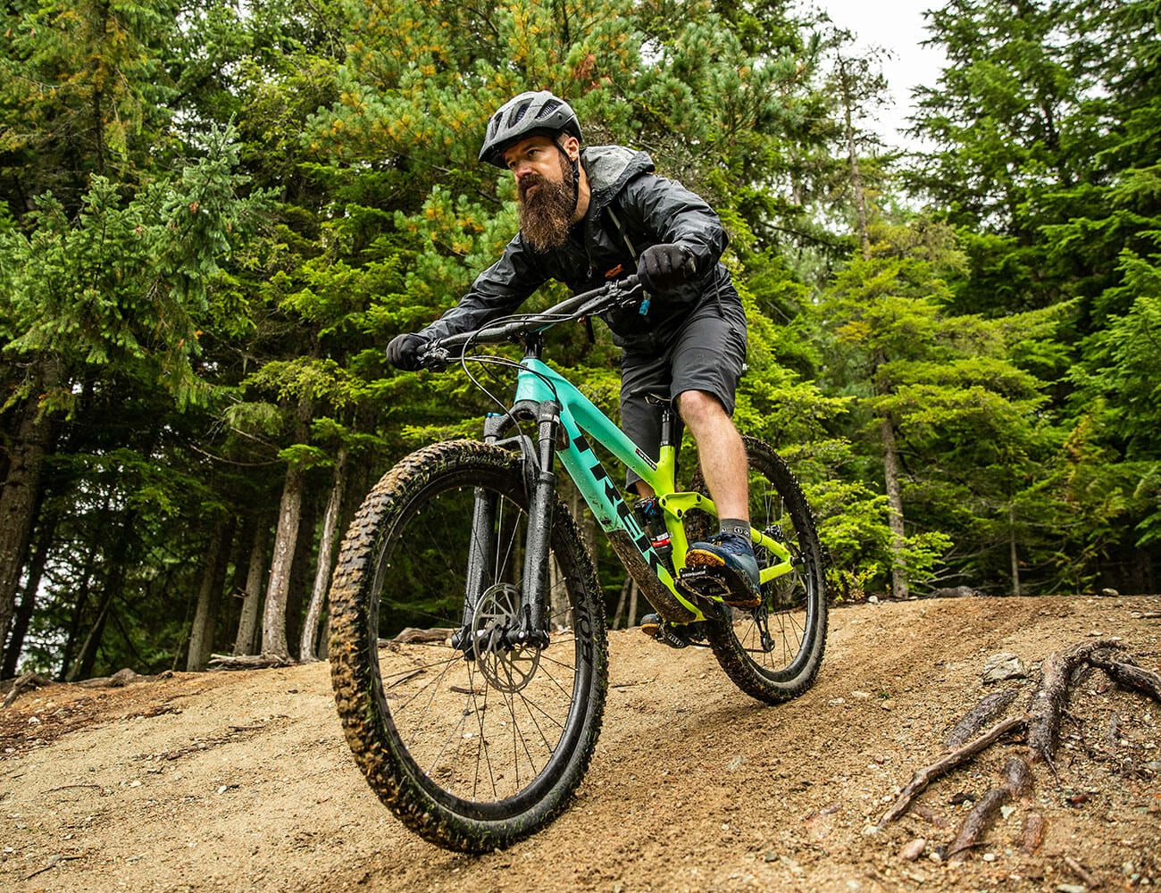I-Thought-I-Knew-How-to-Mountain-Bike-gear-patrol-ambience-4