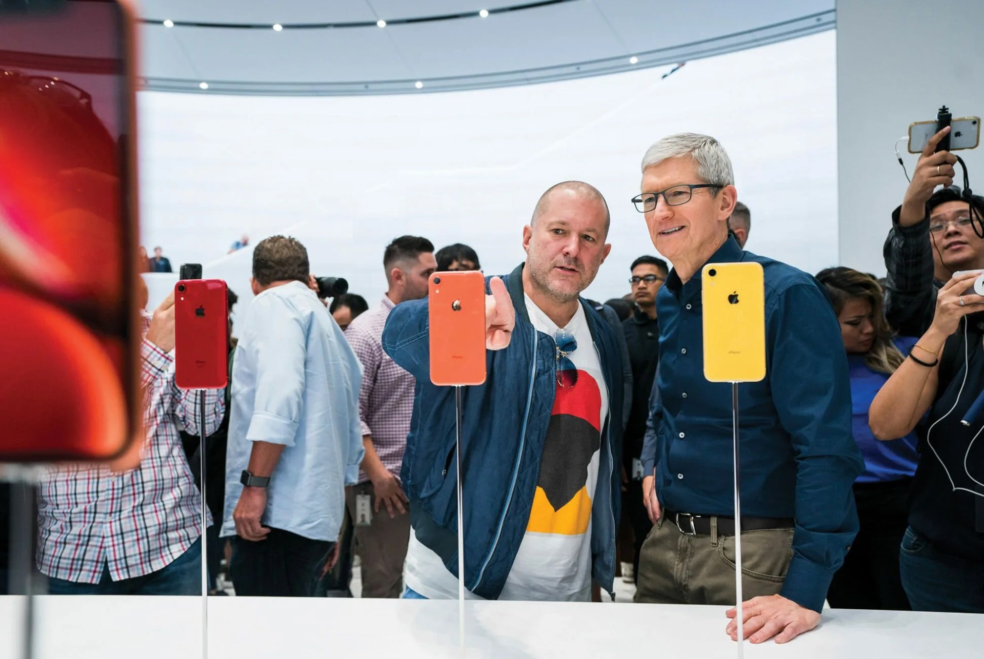 Jony-Ive-Gear-Patrol-Lead-Full