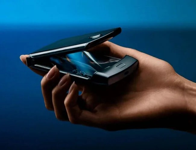 Moto-RAZR-Gear-Patrol-Lead-Featured