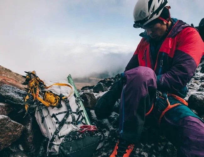 Mountain-Hardwear-Gore-Tex-Gear-Patrol-Lead-Featured