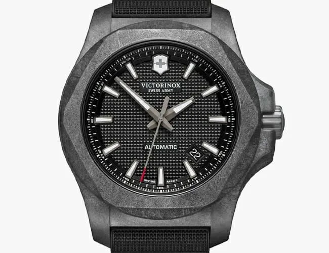 Victorinox-INOX-Carbon-Mechanical-gear-patrol-feature