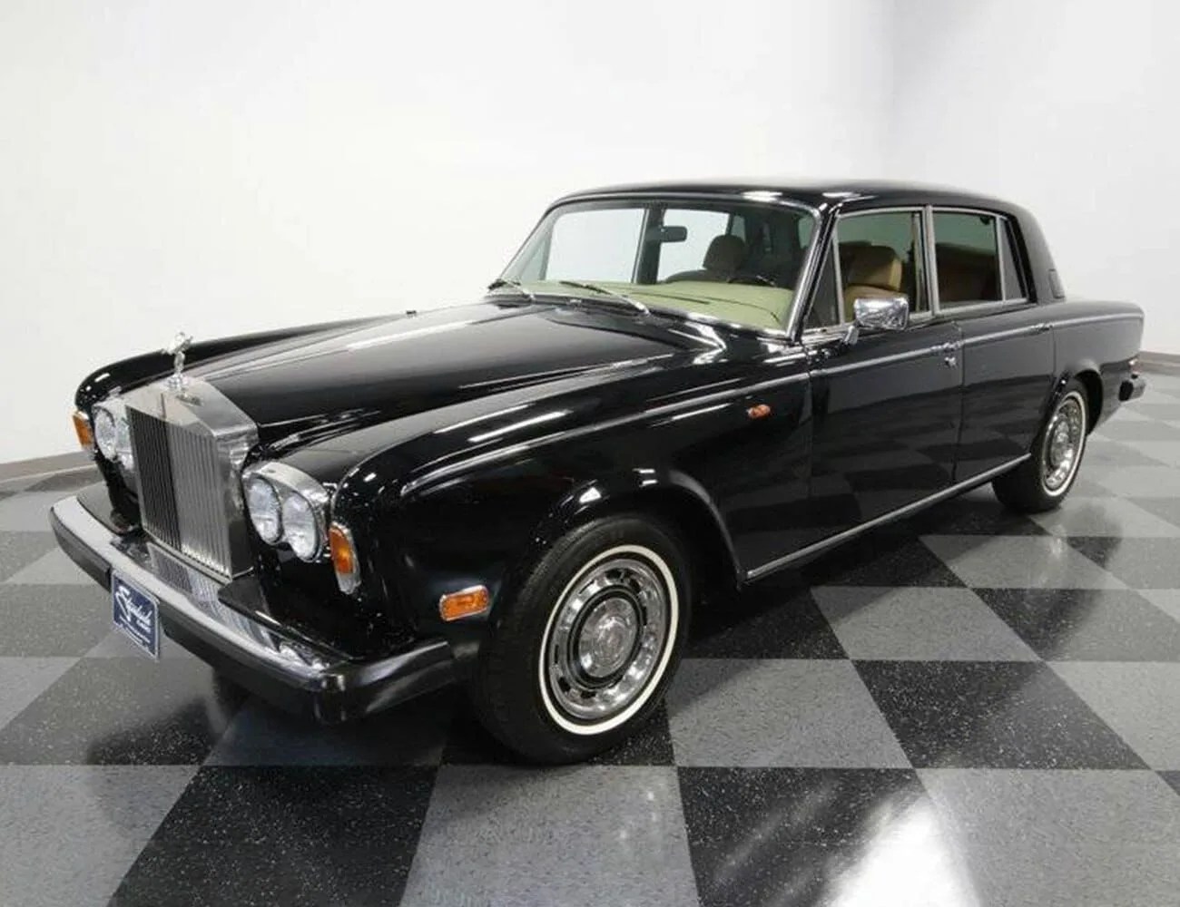 1978-Rolls-Royce-Silver-Shadow-gear-patrol