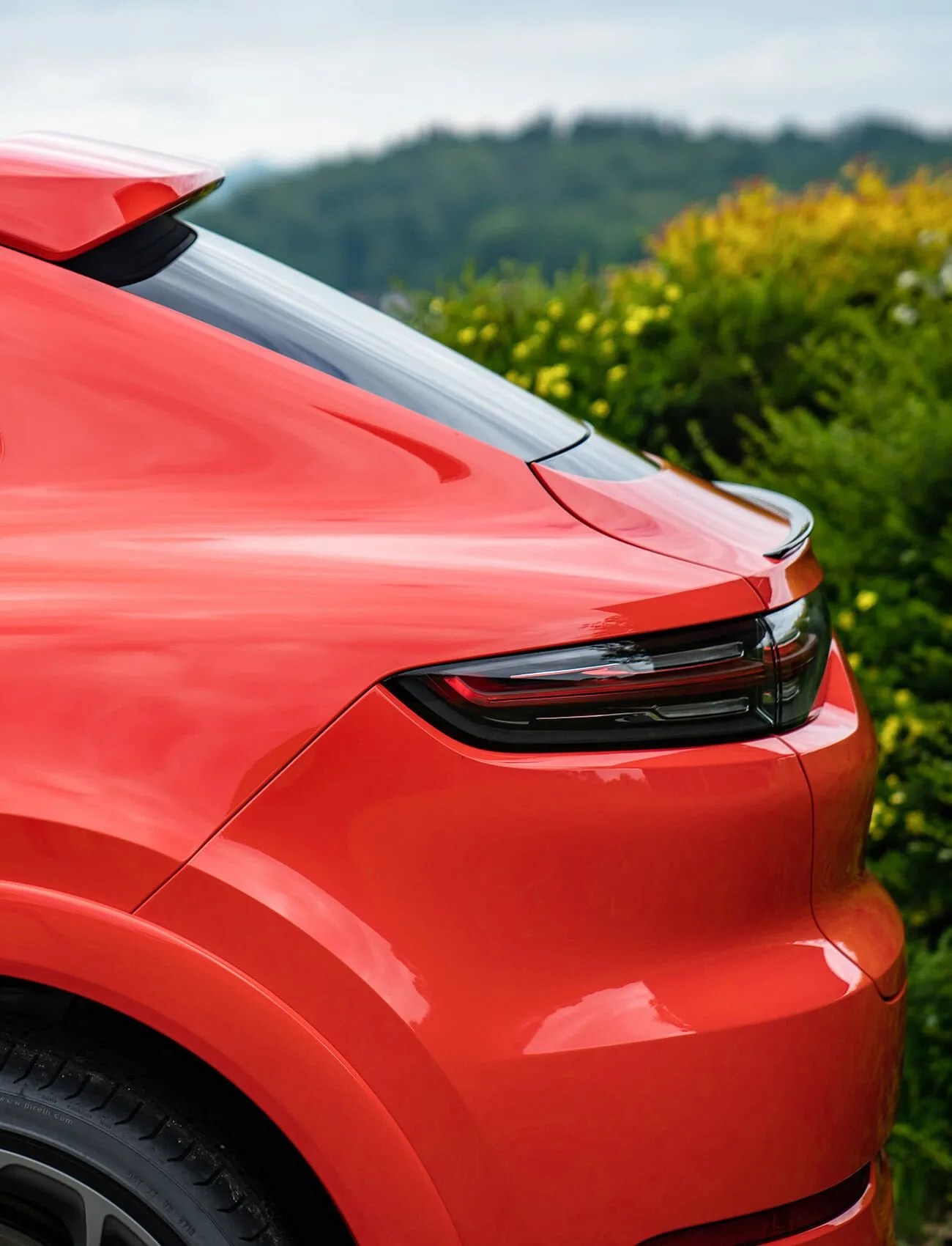 2020-Porsche-Cayenne-Coupe-Review-gear-patrol-ambiance-3