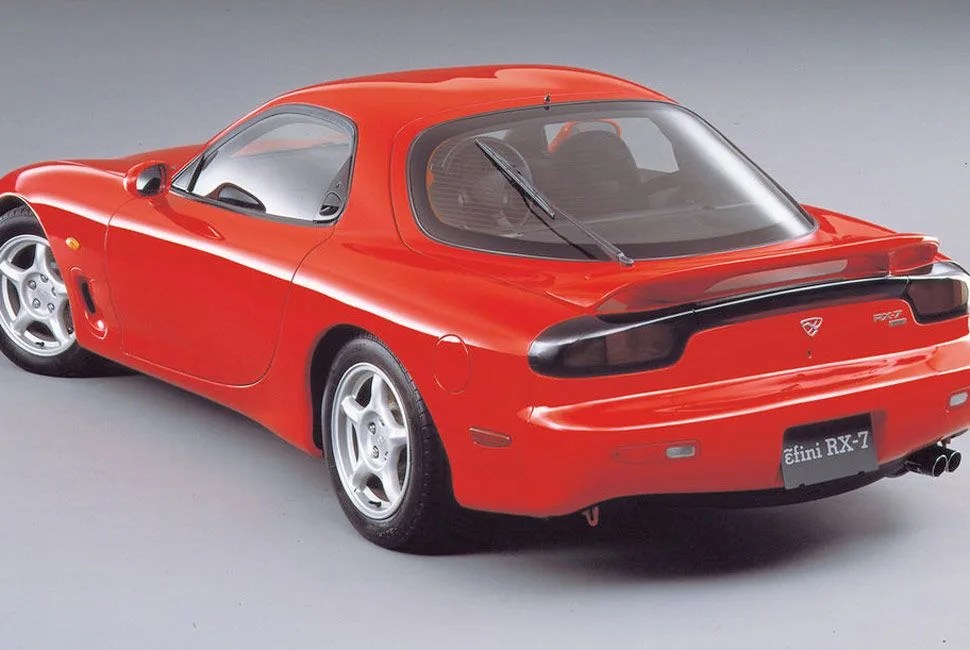 90s-Cars-Gear-Patrol-RX7