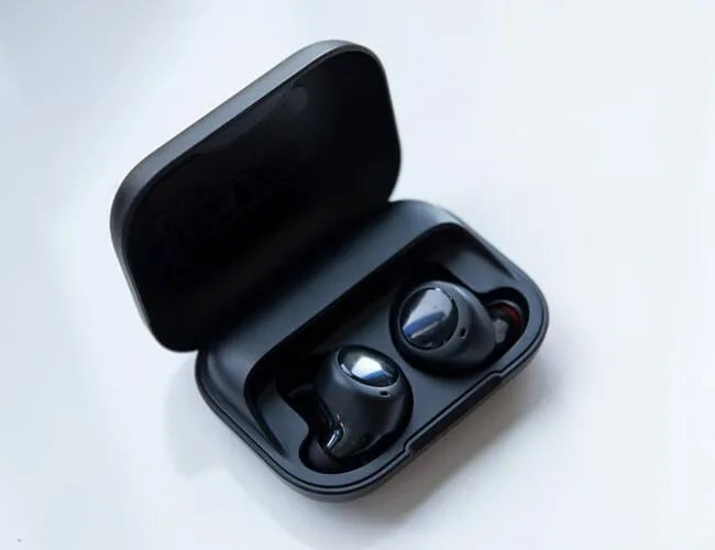 Amazon-Echo-Buds-Gear-Patrol-Lead-Featured