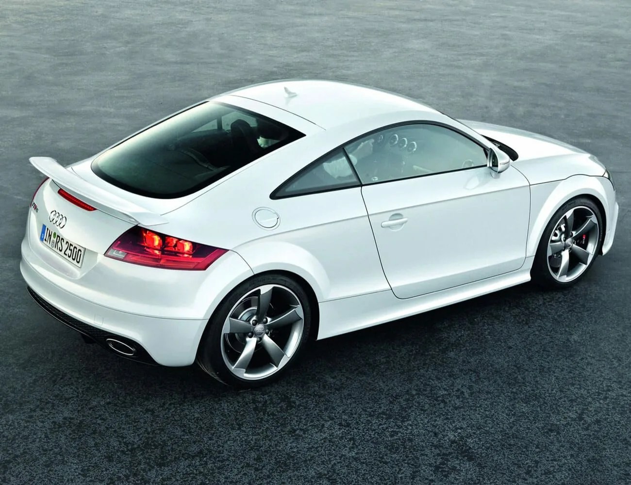Audi-TT-RS-2012-gear-patrol-