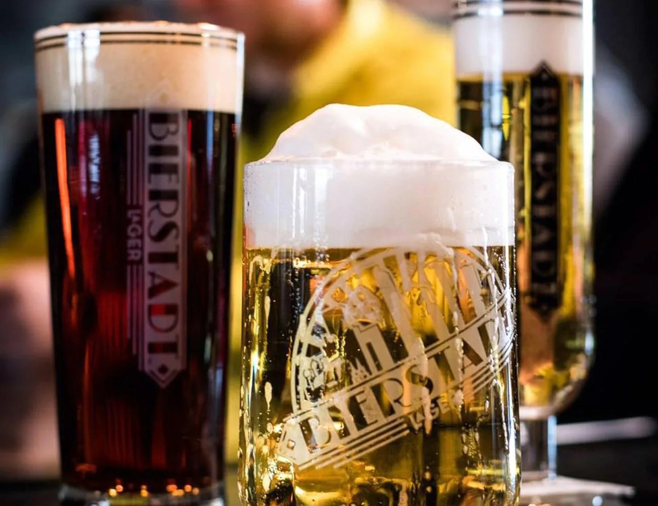 Bierstadt-Lagerhaus-Kleine-Keller-Rauchparty-gear-patrol