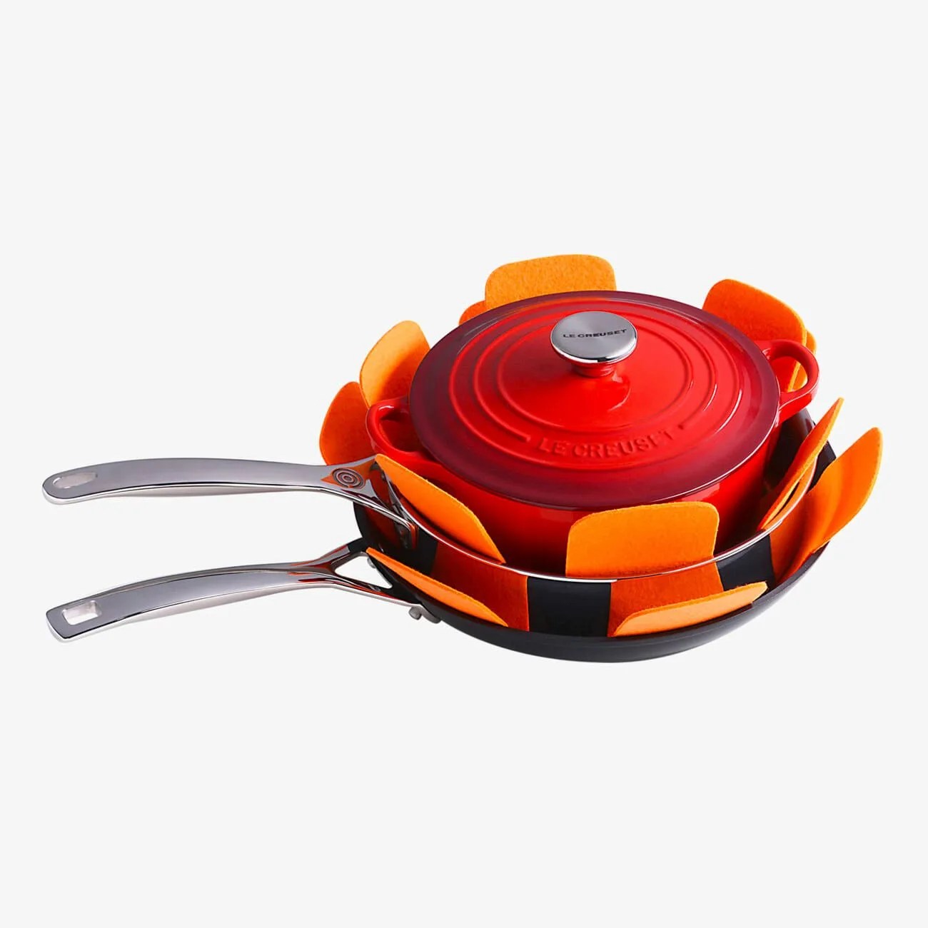 Cast-Iron-Essentials-gear-patrol-Pan-Dividers