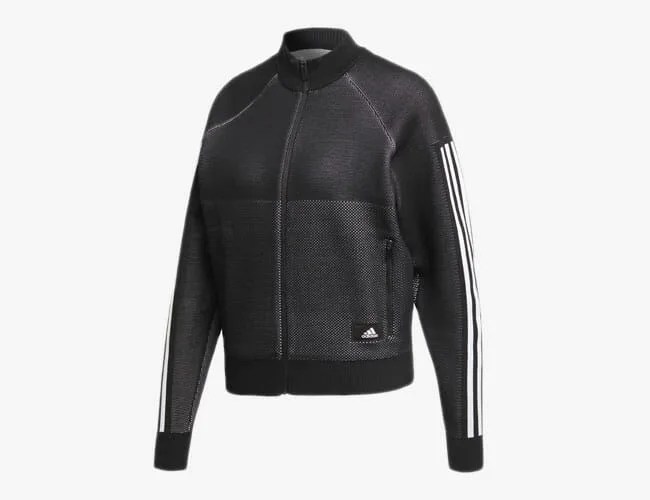 Founders-On-What-it-Takes-to-Start-a-Run-Club-gear-patrol-girls-run-ny-id-jacket