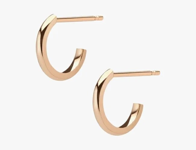 GIRL-CM-gear-patrol-earrings