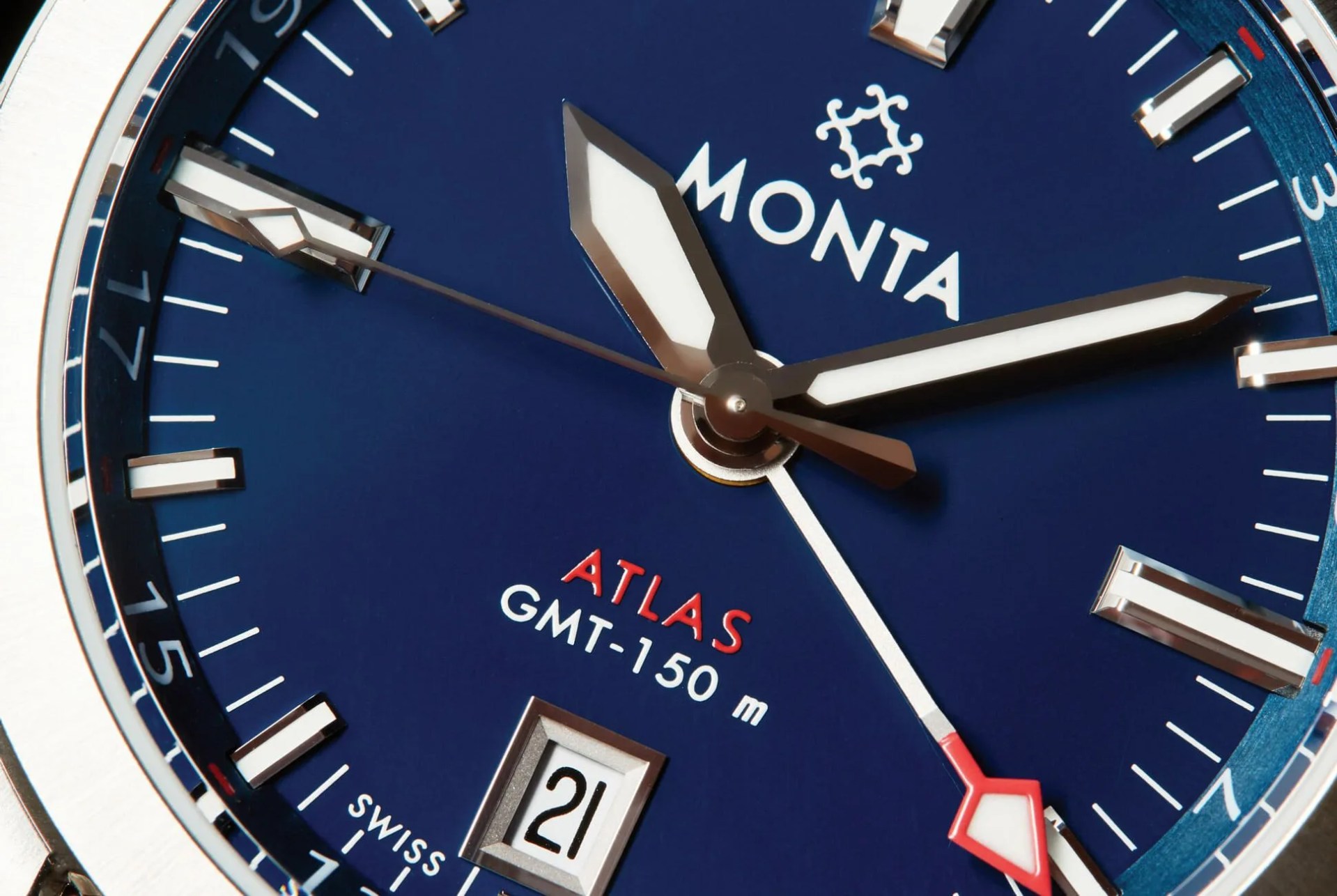 GP100-BEST-WATCHES-2019-Gear-Patrol-Lead-Full-