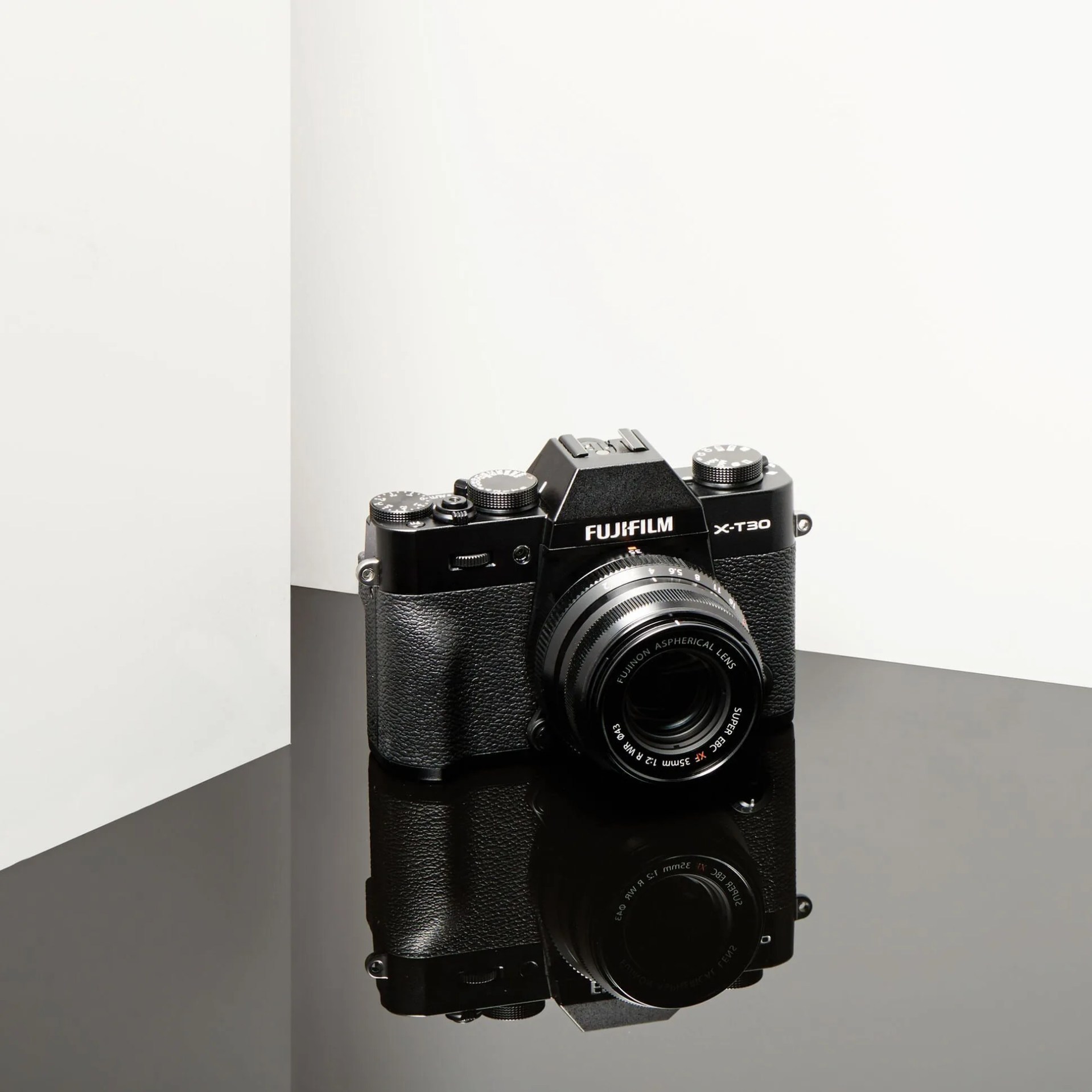 GP100-Editors-Picks-Gear-Patrol-Fujifilm-XT30