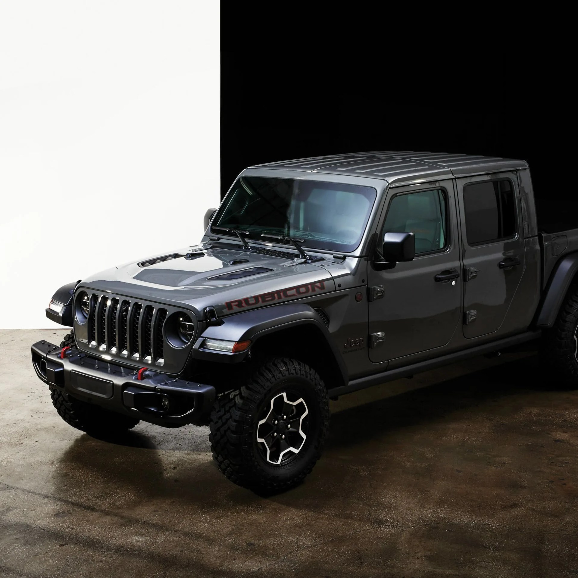 GP100-Editors-Picks-Gear-Patrol-Jeep-Gladiator