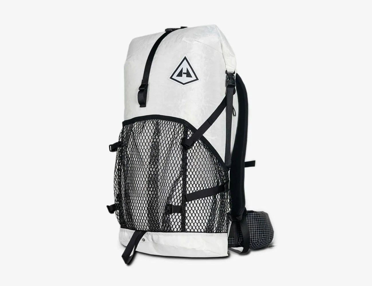 Hyperlite-Mountain-Gear-2400-Windrider-40L-gear-patrol