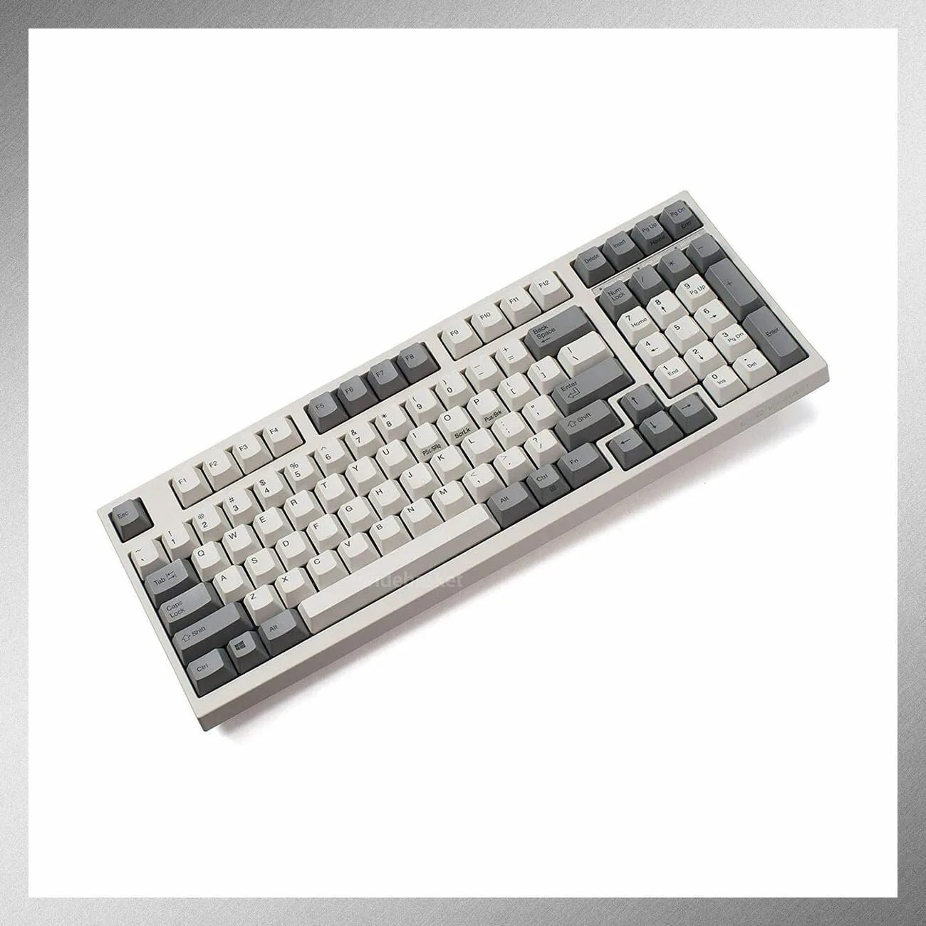 Leopold-FC980C-Keyboard-gear-patrol
