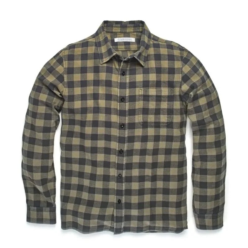 OK-Flannel-Sale-gear-patrol-green-black