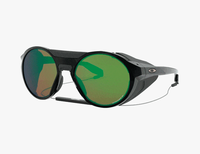 Oakley-Clifden-gear-patrol-feature