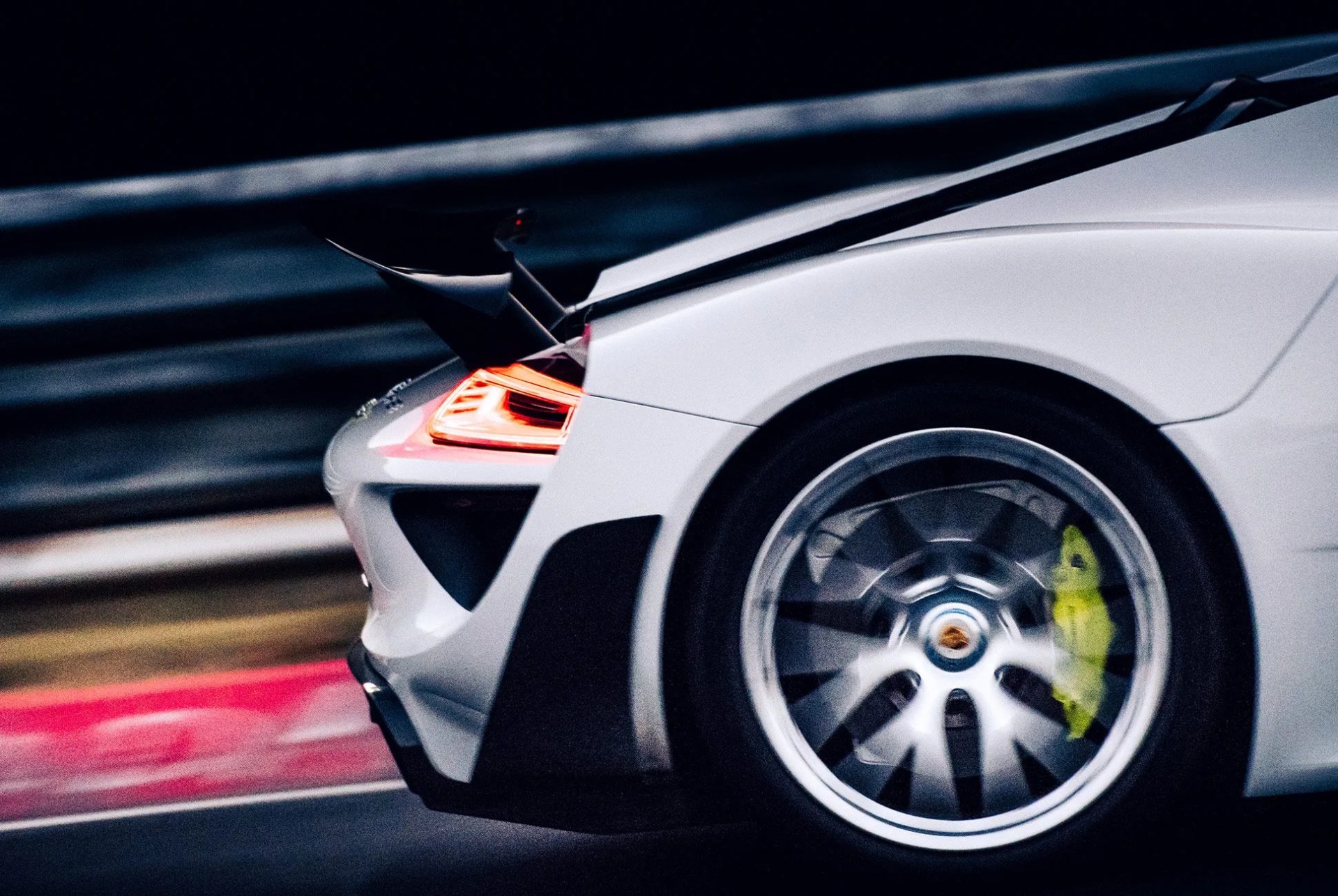 Porsche-918-Gear-Patrol-11