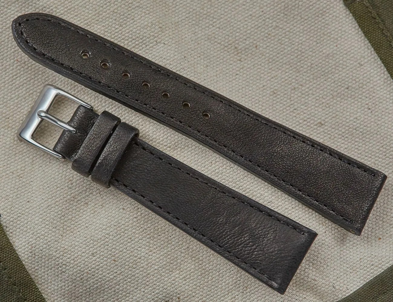 Rolex-Straps-Gear-Patrol-Analog-Shift