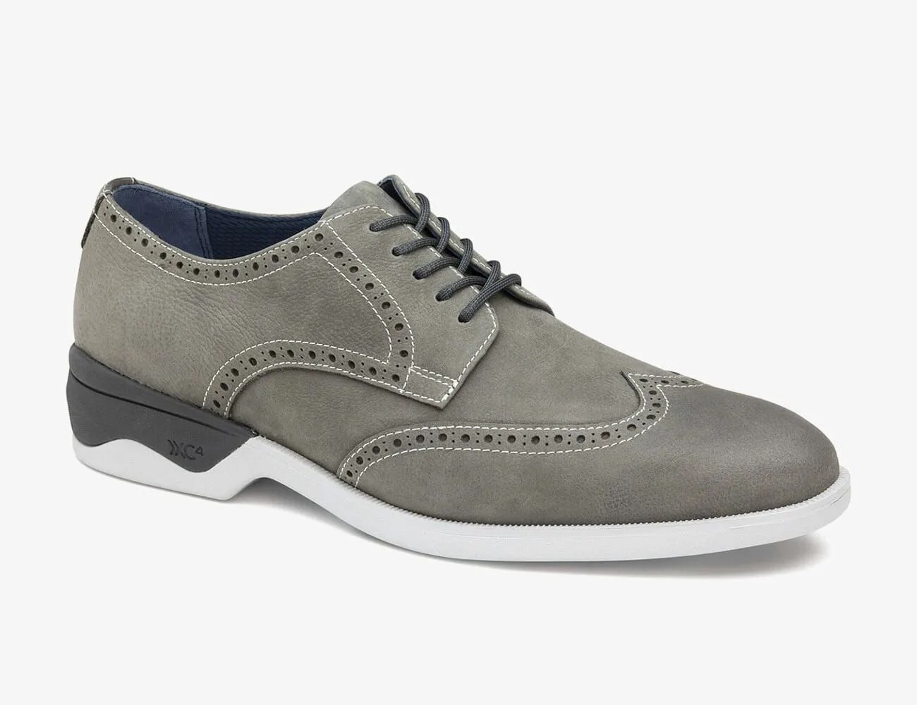 Staff-Picks-Our-10-Favorite-Products-of-the-Year-Johnston-Murphy-gear-patrol-Product