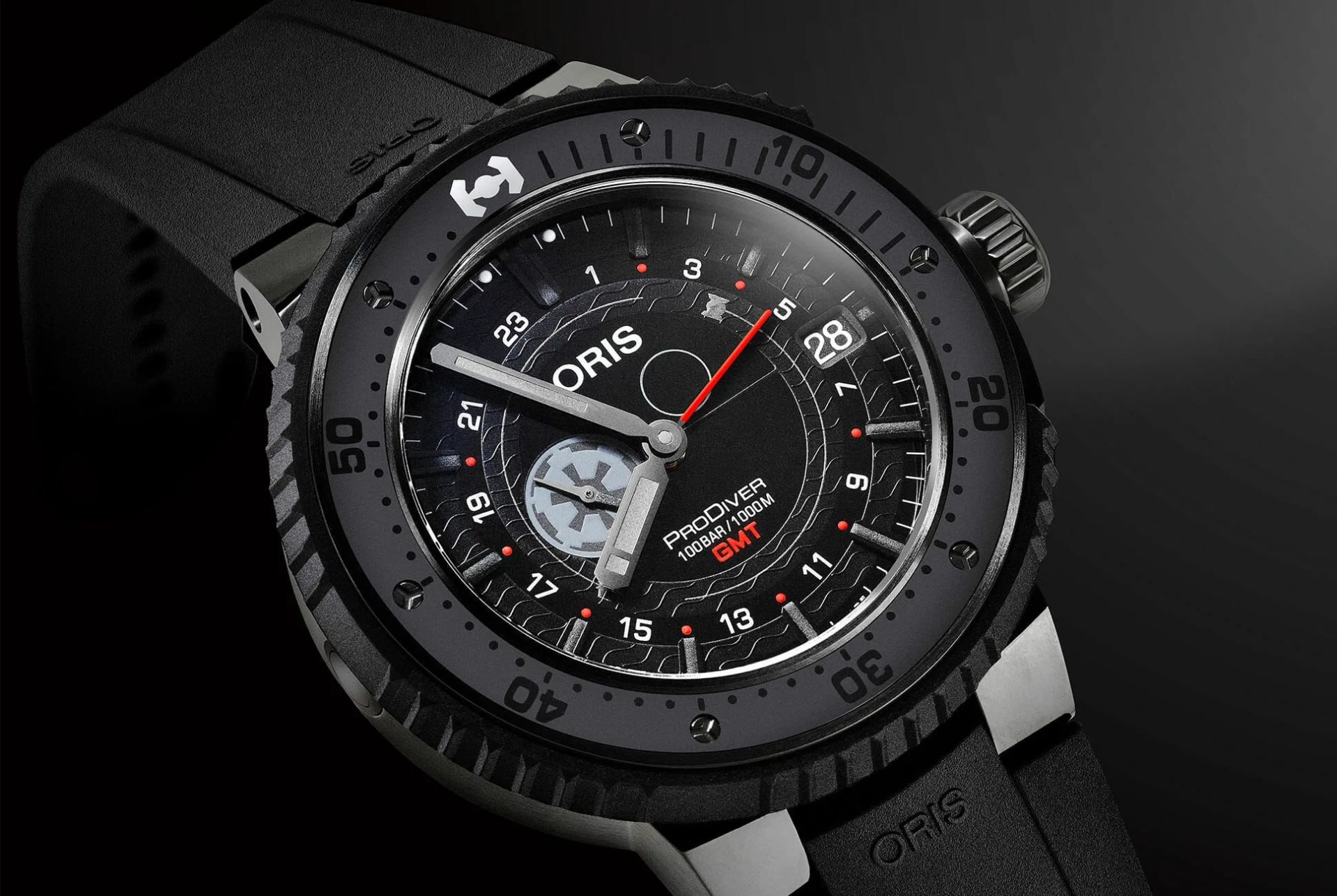 TIG-DEC-02-Oris-Star-Wars-gear-patrol-lead-full