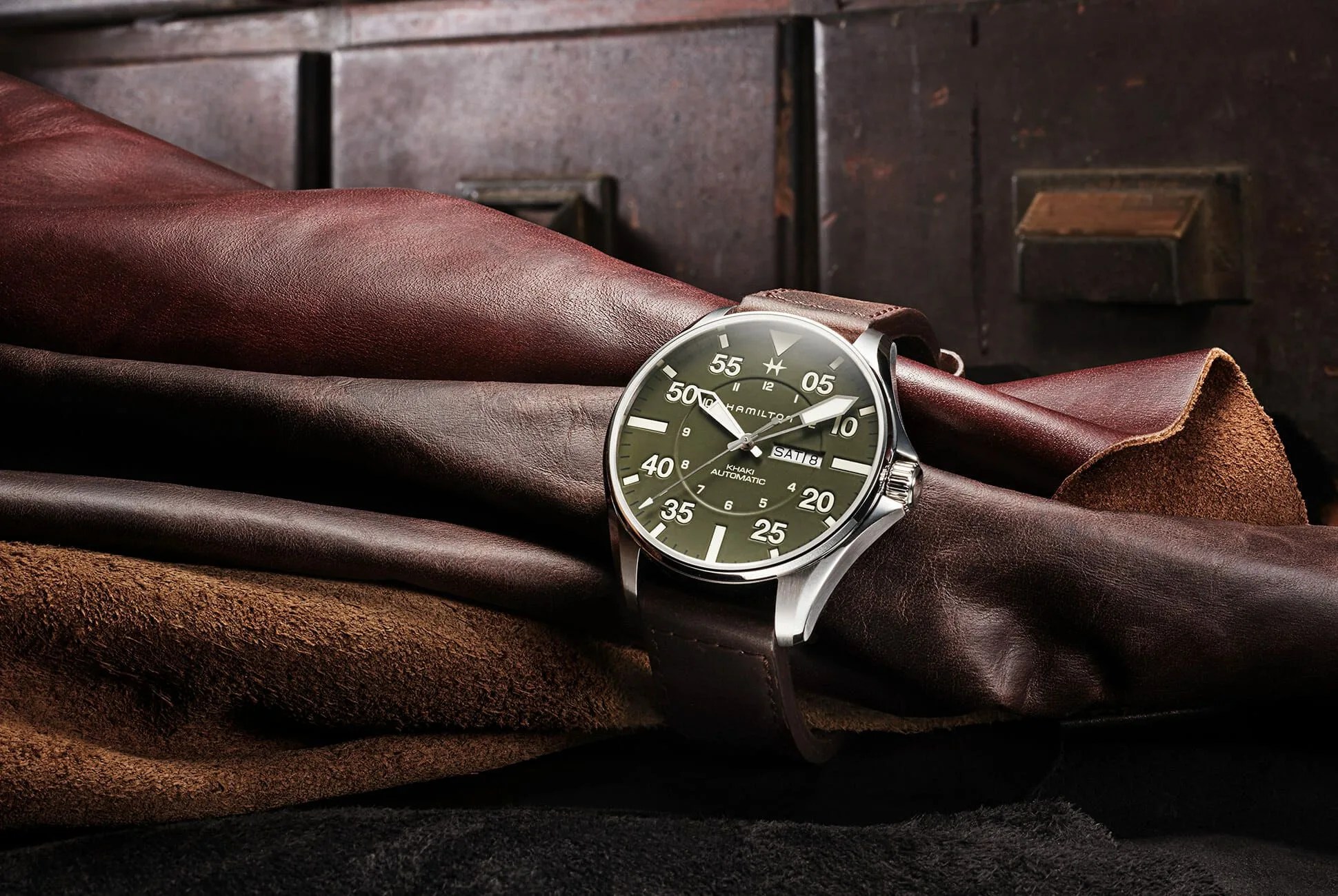TIG-DEC-09-Hamilton-gear-patrol-lead-full