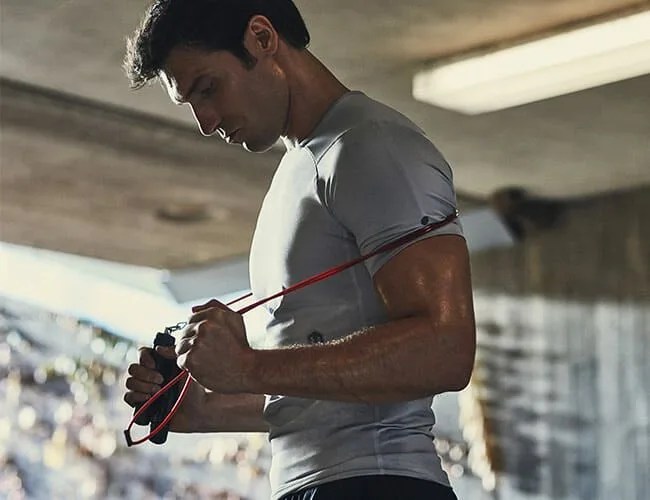 Under-Armour-UA-RUSH-gear-patrol-lead-feature