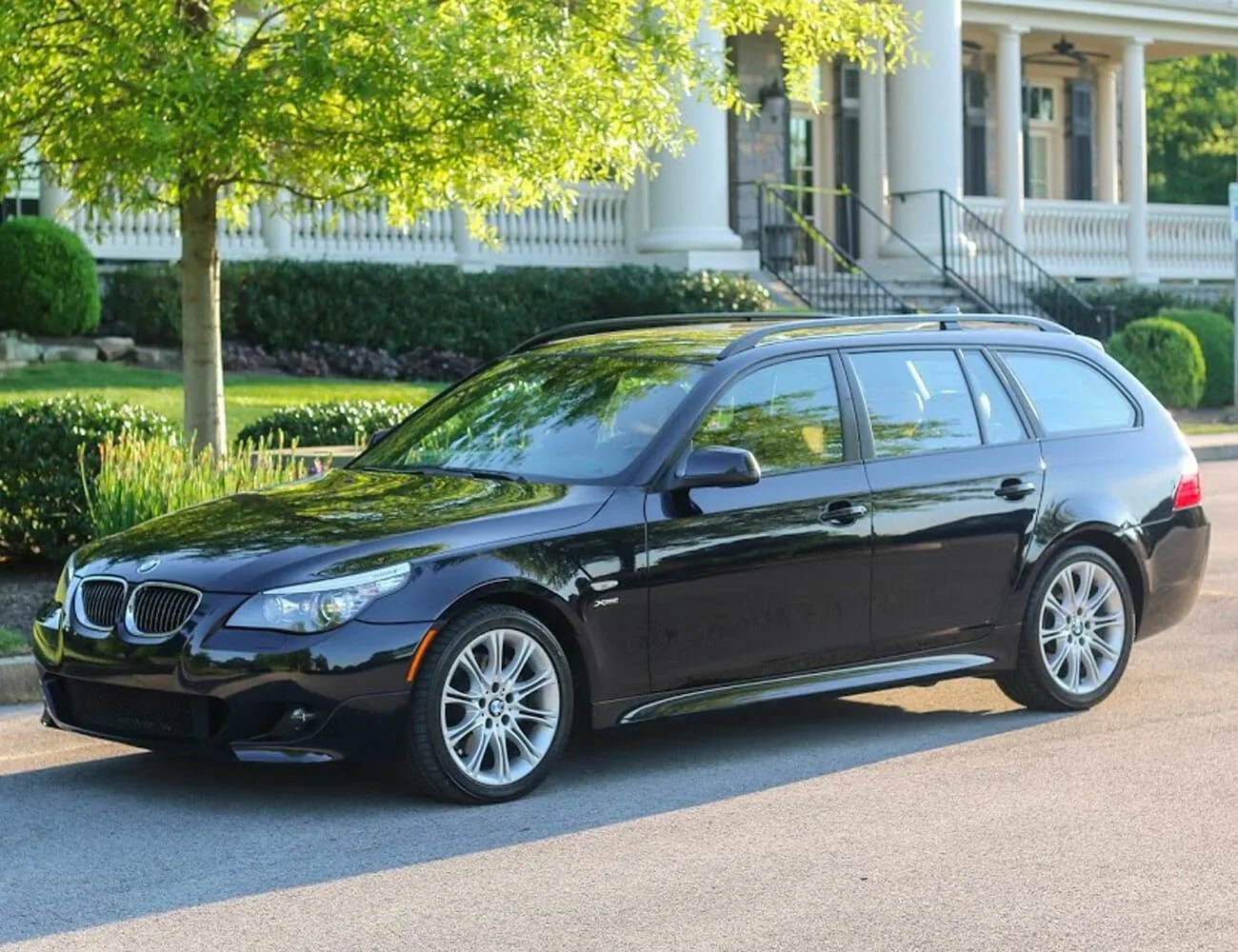 2010-BMW-535i-xDrive-Wagon-Gear-Patrol