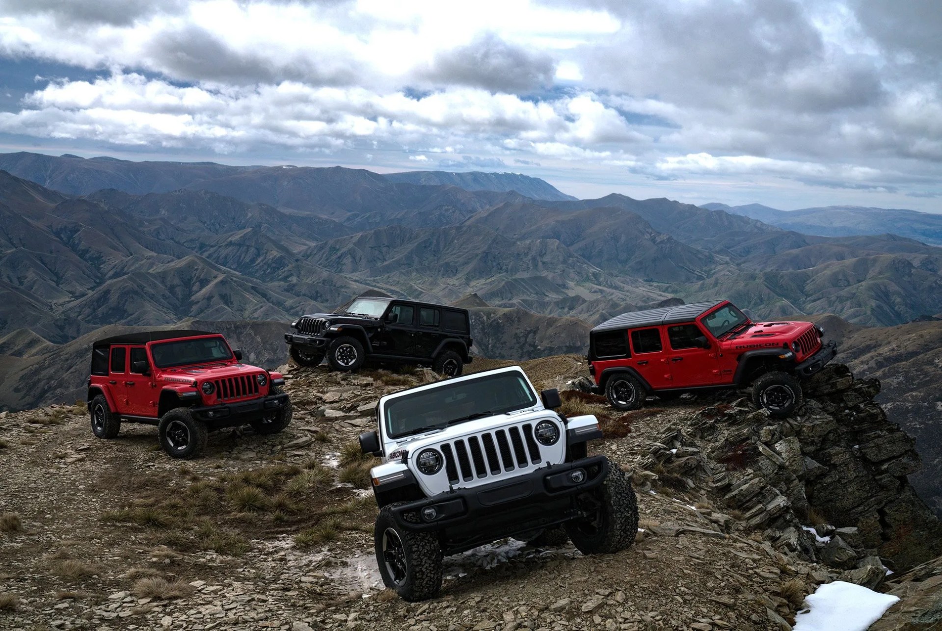 2018-Jeep-Wrangler-LA-Auto-Show-gear-patrol-1-