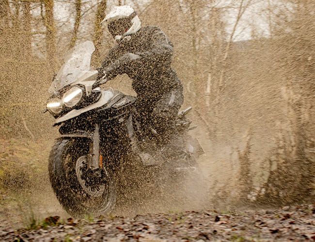2020-TIGER-1200-DESERT-gear-patrol-feature
