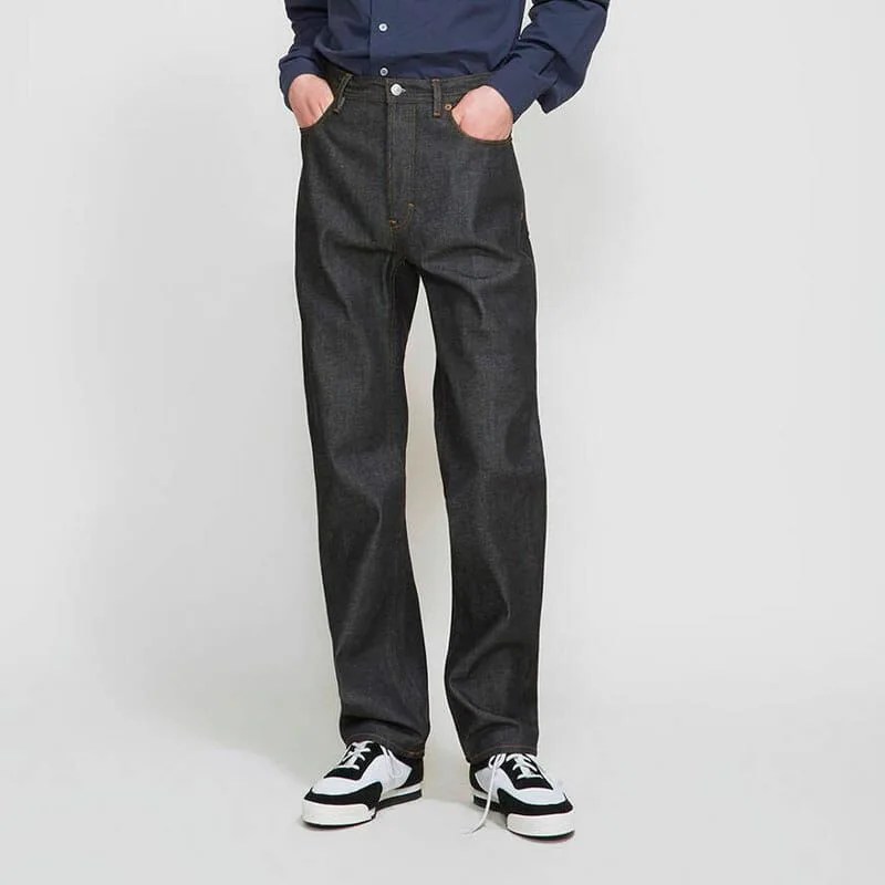 Acne-Jeans-gear-patrol-land-jean-2