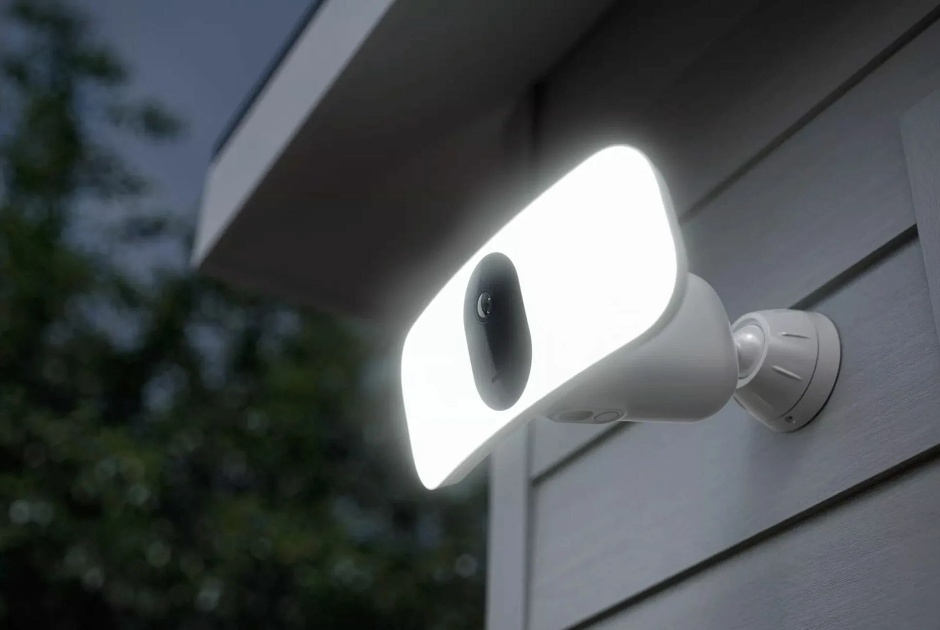 arlo floodlight cam gear patrol lead full
