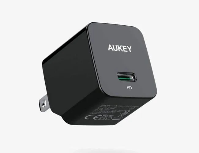 Aukey-wall-adapter-gear-patrol-lead-featured