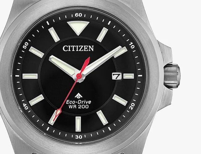 Citizen-Eco-Drive-Pro-Master-Sale-Gear-Patrol-Feature