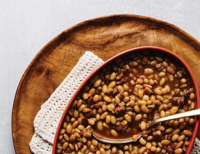 How-a-James-Beard-Award-Winning-Chef-Makes-Baked-Beans-gear-patrol-full-featured