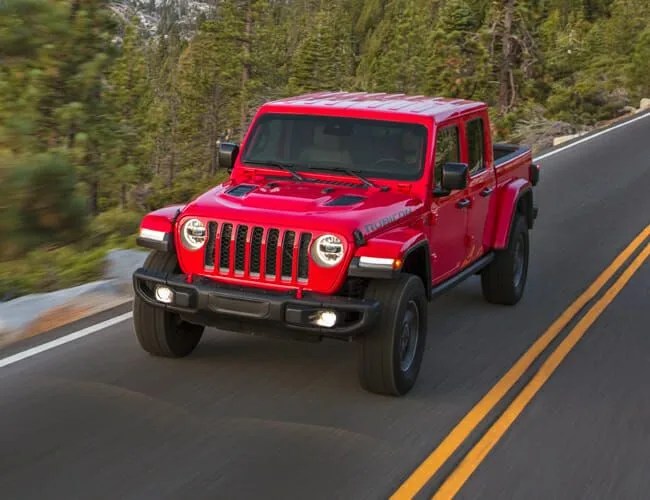 Jeep-Gladiator-gear-patrol-feature