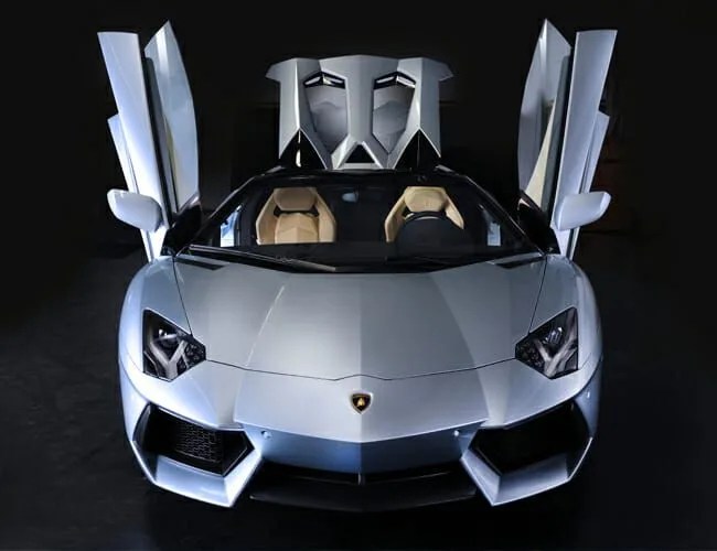 Lambo-2020-gear-patrol-feature