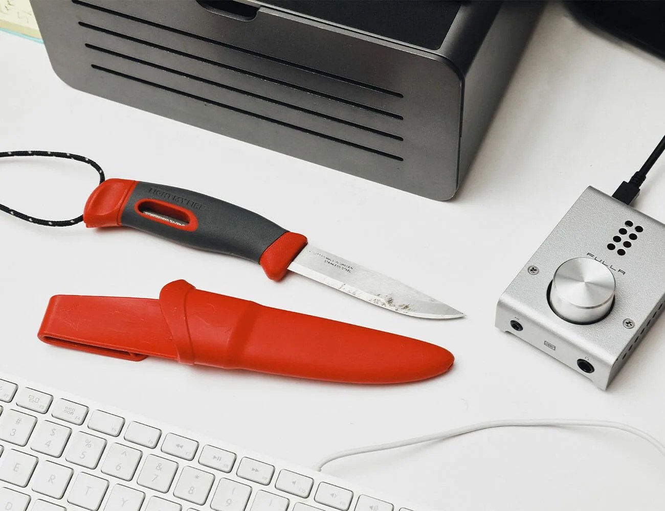 Light-My-Fire-Swedish-Fire-Knife-Gear-Patrol